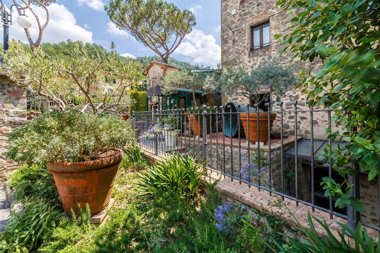 Villaggio Albergo San Lorenzo E Santa Caterina Pescia Quarto foto